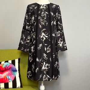 Vince Camuto Dark Blue Floral Long Bell Sleeve Cocktail Shift Dress 6